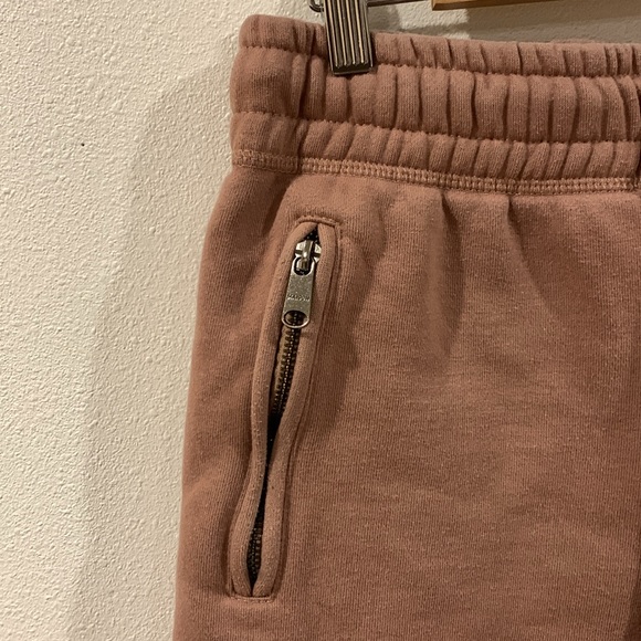 SET MAISON ARTICLE SHOE PALACE HOODIE/SWEATPANTS SIZE MEDIUM PURPLE NUDE TONE - Picture 7 of 11